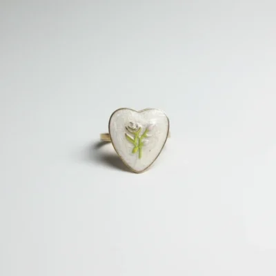 Vintage-Inspired Rose Enamel Heart Ring in Gold