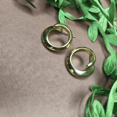Chic Gold-Plated Minimalist Stud Earrings Simple Round Hoop Style Everyday Jewelry for Women