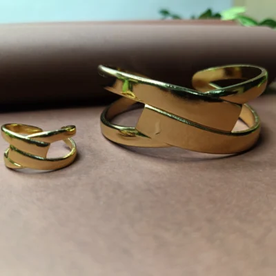 Chunky Gold Cuff Bracelet & Statement Ring Set Modern Intertwined Jewelry